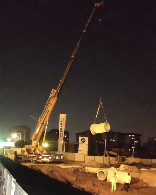 勃利县“弯臂矫正”—— 吊车的 “形变补偿” 技术